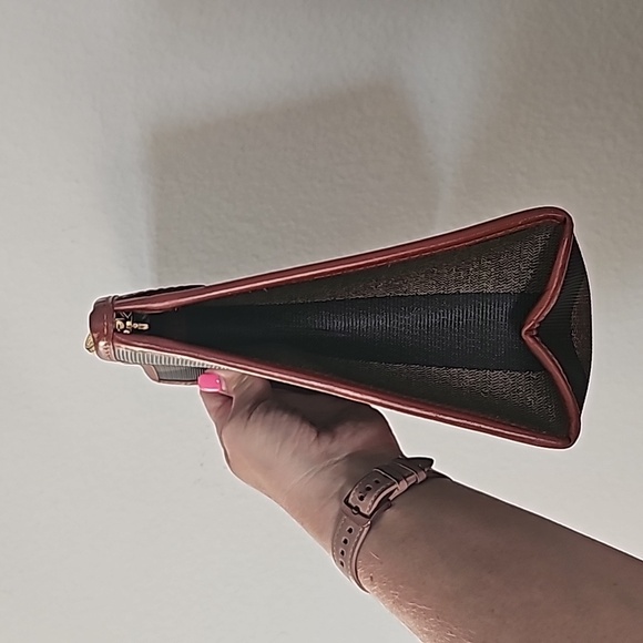 Fendi Pecan Canvas Clutch RARE - Picture 4 of 11